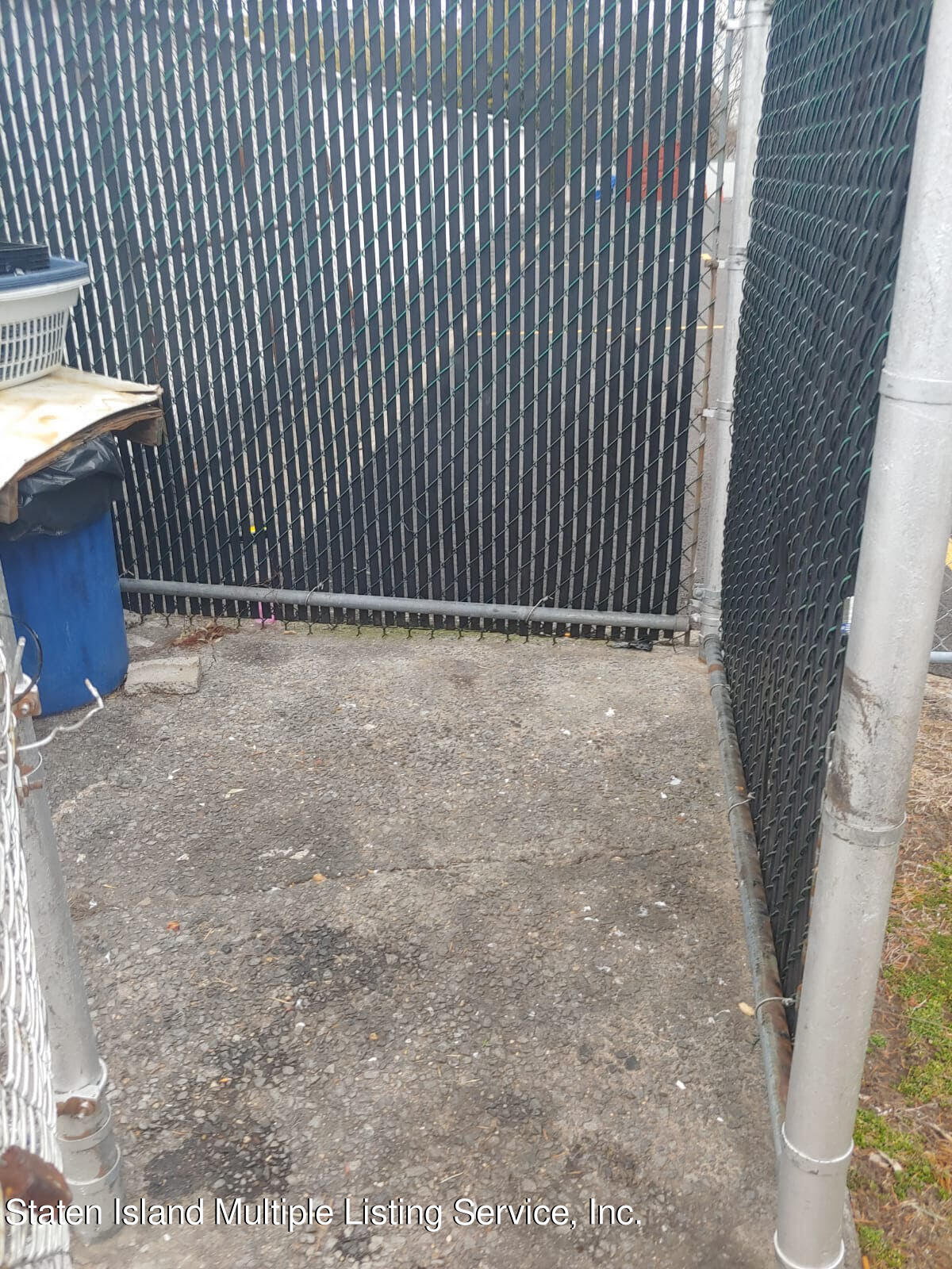 646-662 Port Richmond Avenue Staten Island, NY 10302 - Photo 10 of 19 Garbage Disposal Area