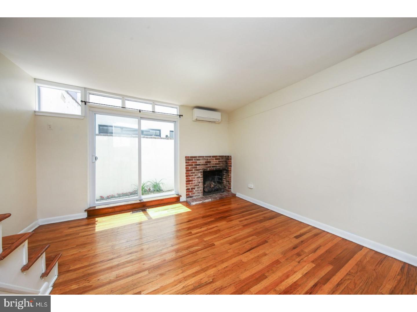 2004 Addison Street Philadelphia, PA 19146 - Photo 5 of 25 Living Room