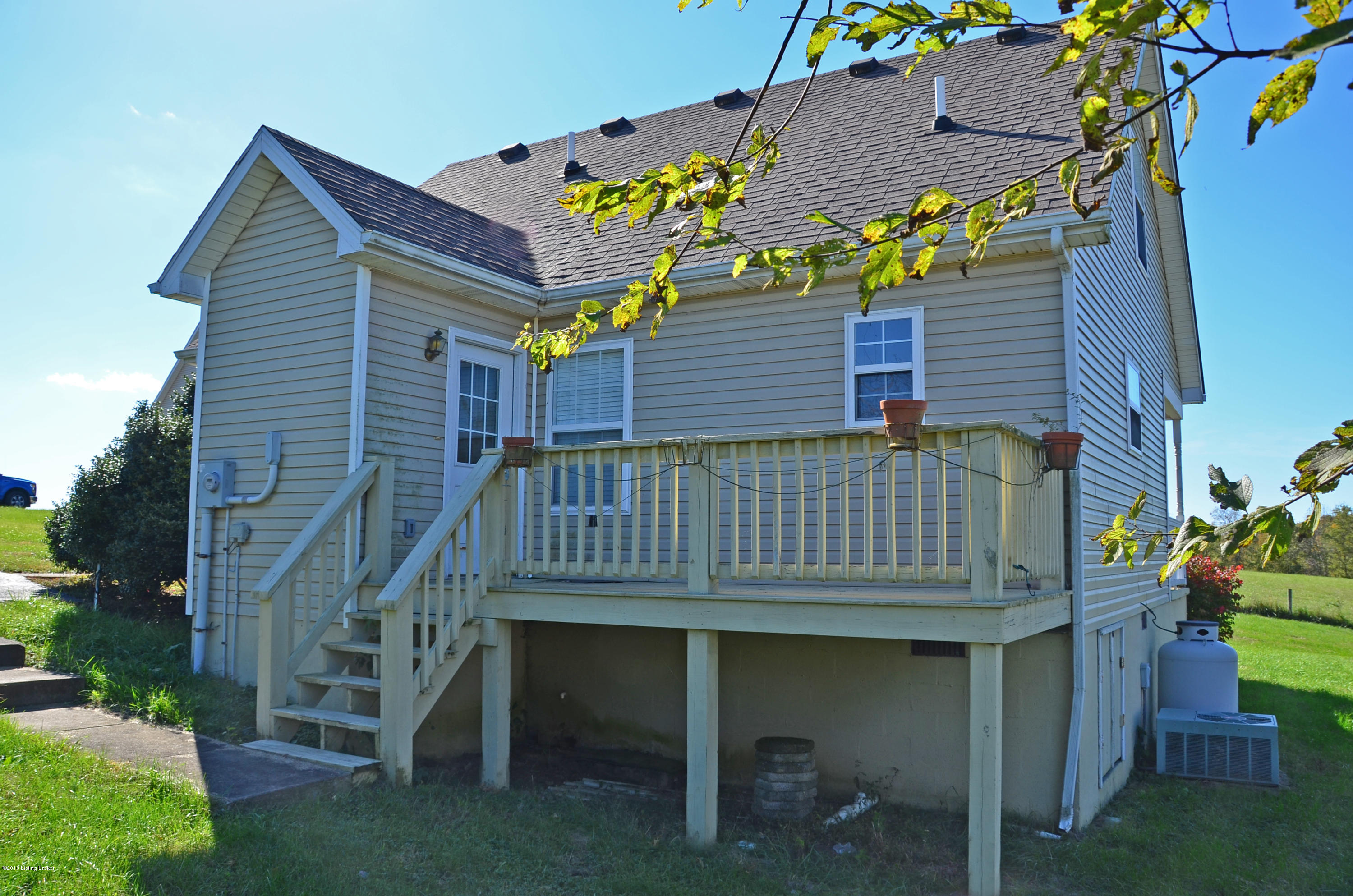 9430 Bloomfield Road Bloomfield, KY 40008 - Photo 46 of 63 Guest House Rear