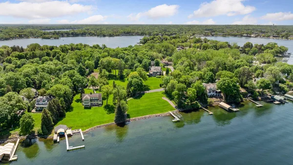 $8,000,000 | 4900 Meadville Street, Excelsior, MN 55331