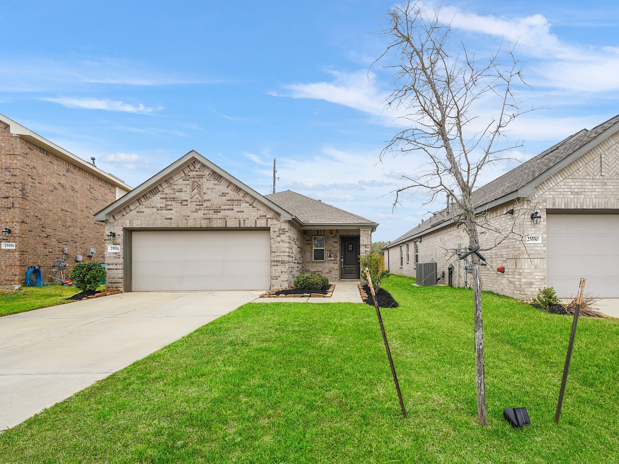Welcome Home! Beautiful Lennar home. 4 bedrooms and 2 full baths zoned to Katy ISD
