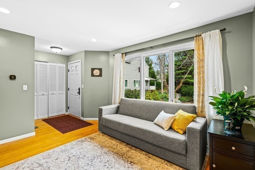 37 Murray Road, Unit 37 Newton, MA 02465 - Photo 3 of 33 a living room with furniture and windows