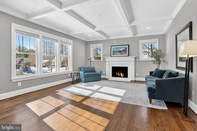 $1,950,000 | 600 South Monroe Street, Arlington, VA 22204