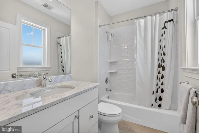 $1,950,000 | 600 South Monroe Street, Arlington, VA 22204