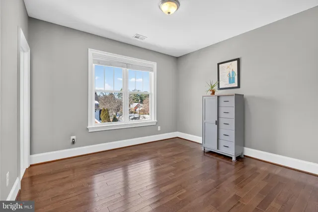 $1,950,000 | 600 South Monroe Street, Arlington, VA 22204