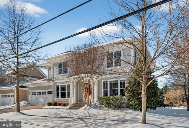$1,950,000 | 600 South Monroe Street, Arlington, VA 22204