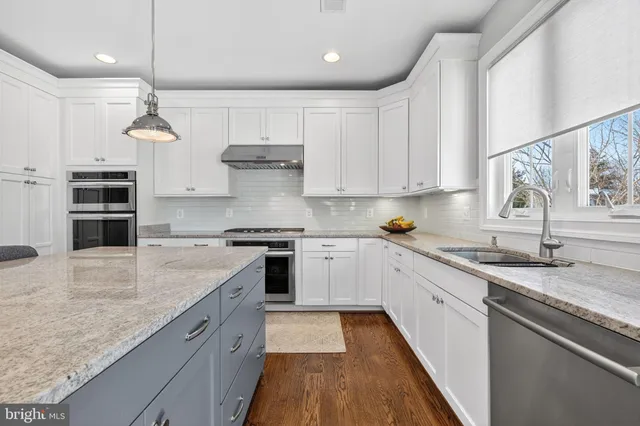 $1,950,000 | 600 South Monroe Street, Arlington, VA 22204