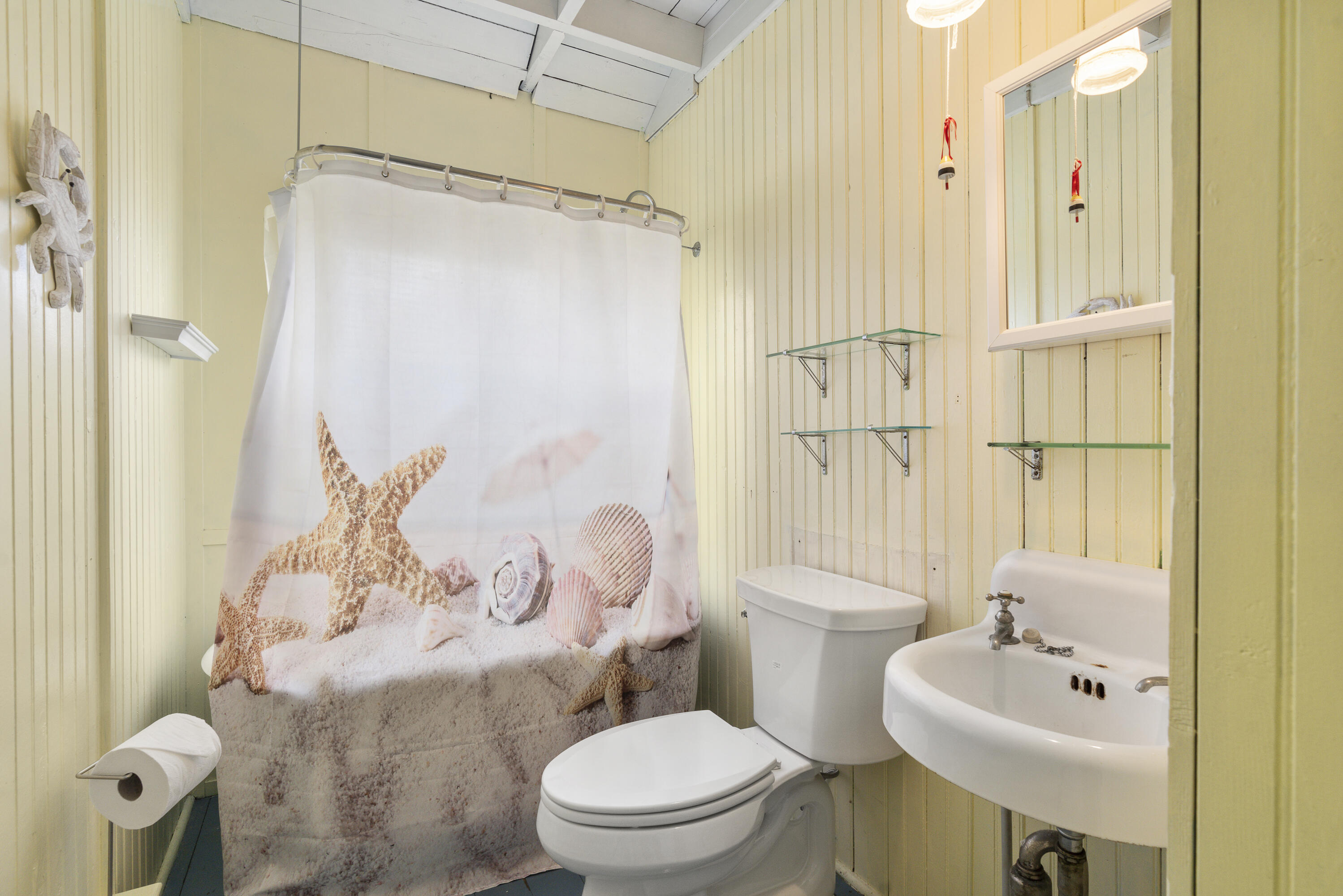 10 South Colony Branch Road Harpswell, ME 04079 - Photo 53 of 70 2nd floor full bath