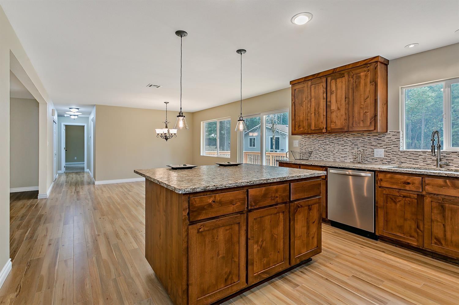 372 Colin Road Grants Pass, OR 97527 - Photo 10 of 34 Additional Photo
