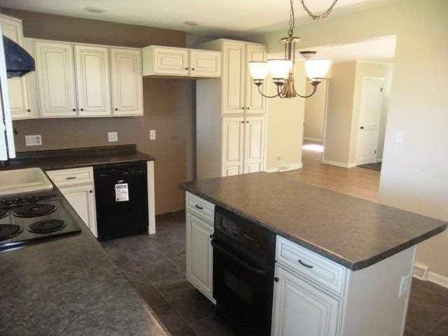 2448 South Packerton Road Warsaw, IN 46580 - Photo 2 of 25 Gallery Image 2