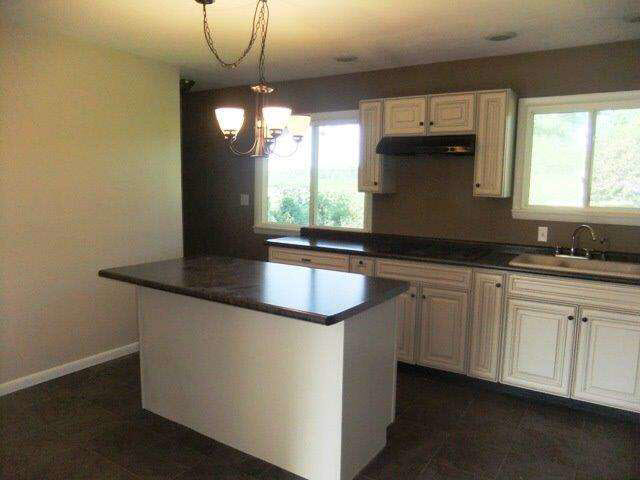 2448 South Packerton Road Warsaw, IN 46580 - Photo 5 of 25 Gallery Image 5