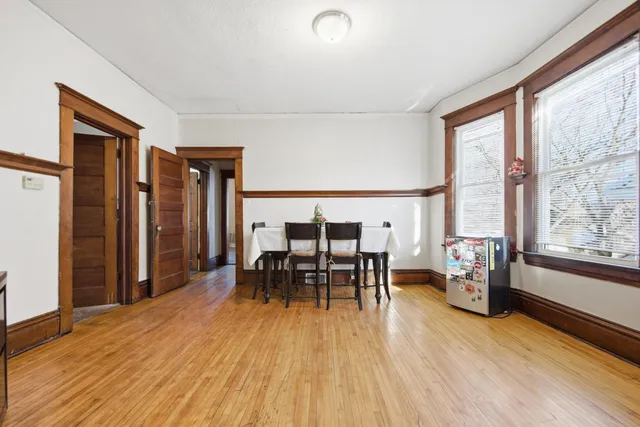 $354,900 | 821 Edmund Avenue West, St. Paul, MN 55104