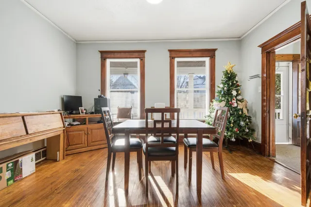 $354,900 | 821 Edmund Avenue West, St. Paul, MN 55104