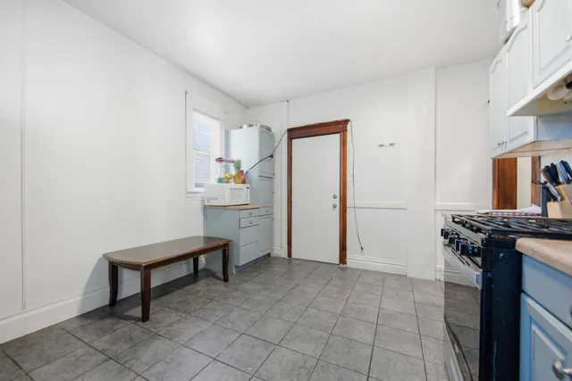 $354,900 | 821 Edmund Avenue West, St. Paul, MN 55104