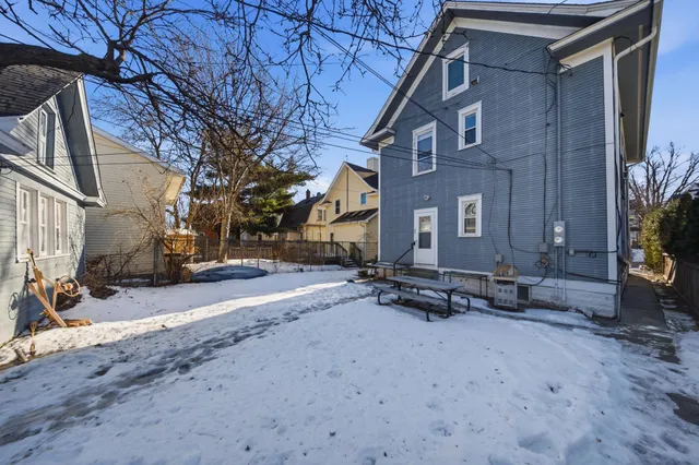 $354,900 | 821 Edmund Avenue West, St. Paul, MN 55104