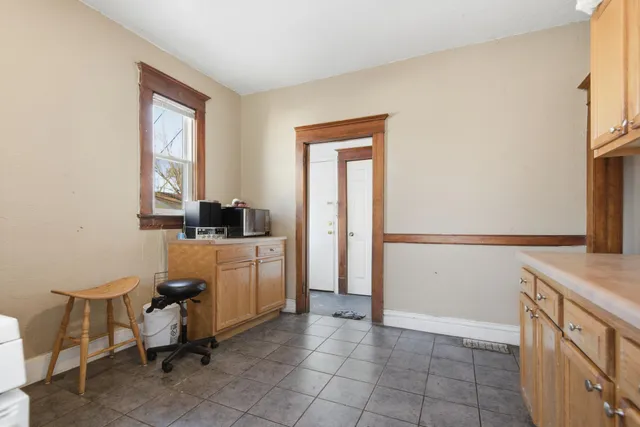 $354,900 | 821 Edmund Avenue West, St. Paul, MN 55104