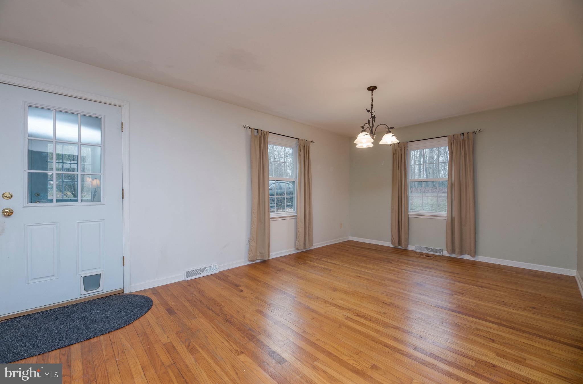 12605 Bristersburg Road Midland, VA 22728 - Photo 27 of 36 Dining Room