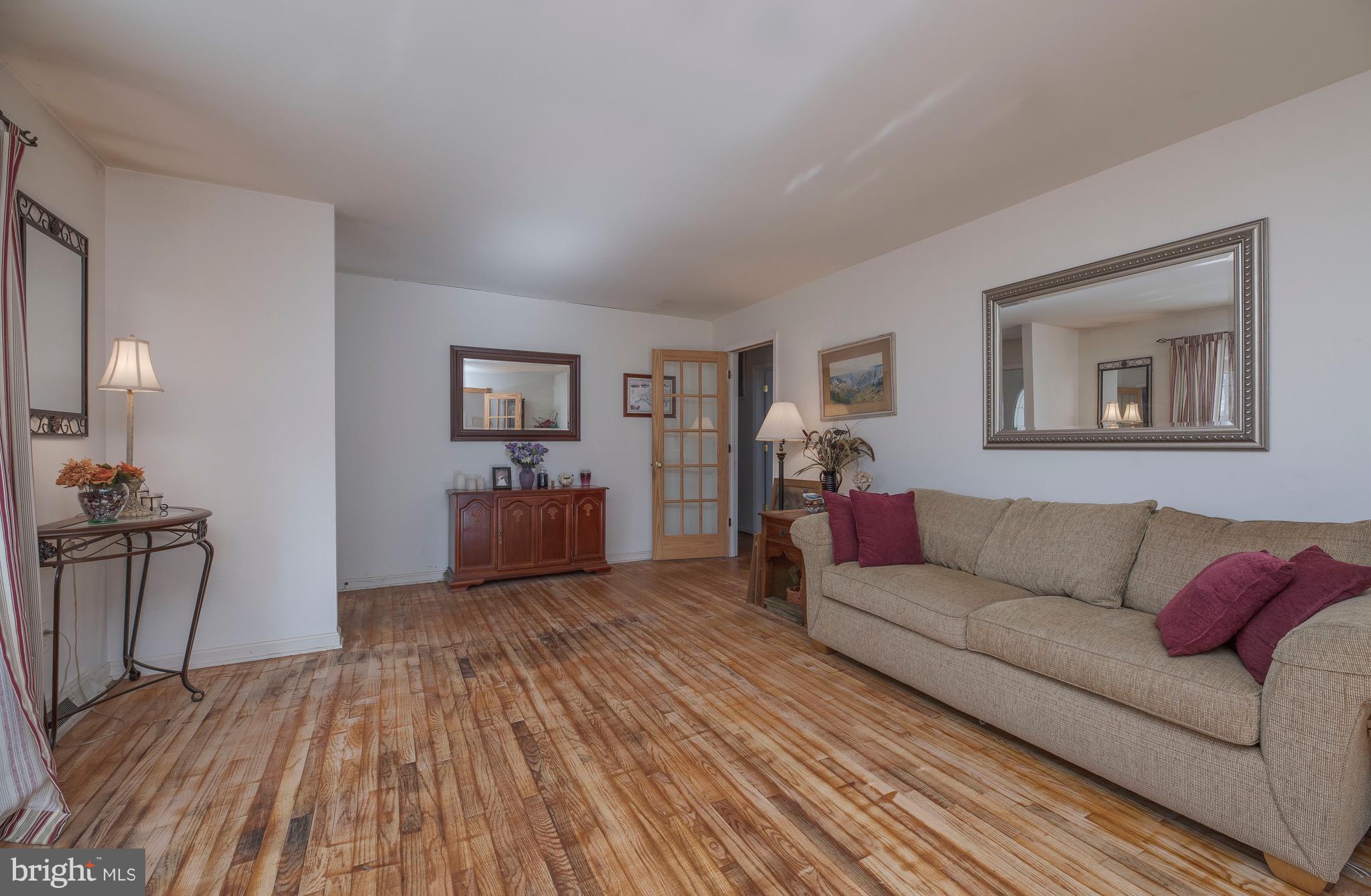 12605 Bristersburg Road Midland, VA 22728 - Photo 6 of 36 Family Room