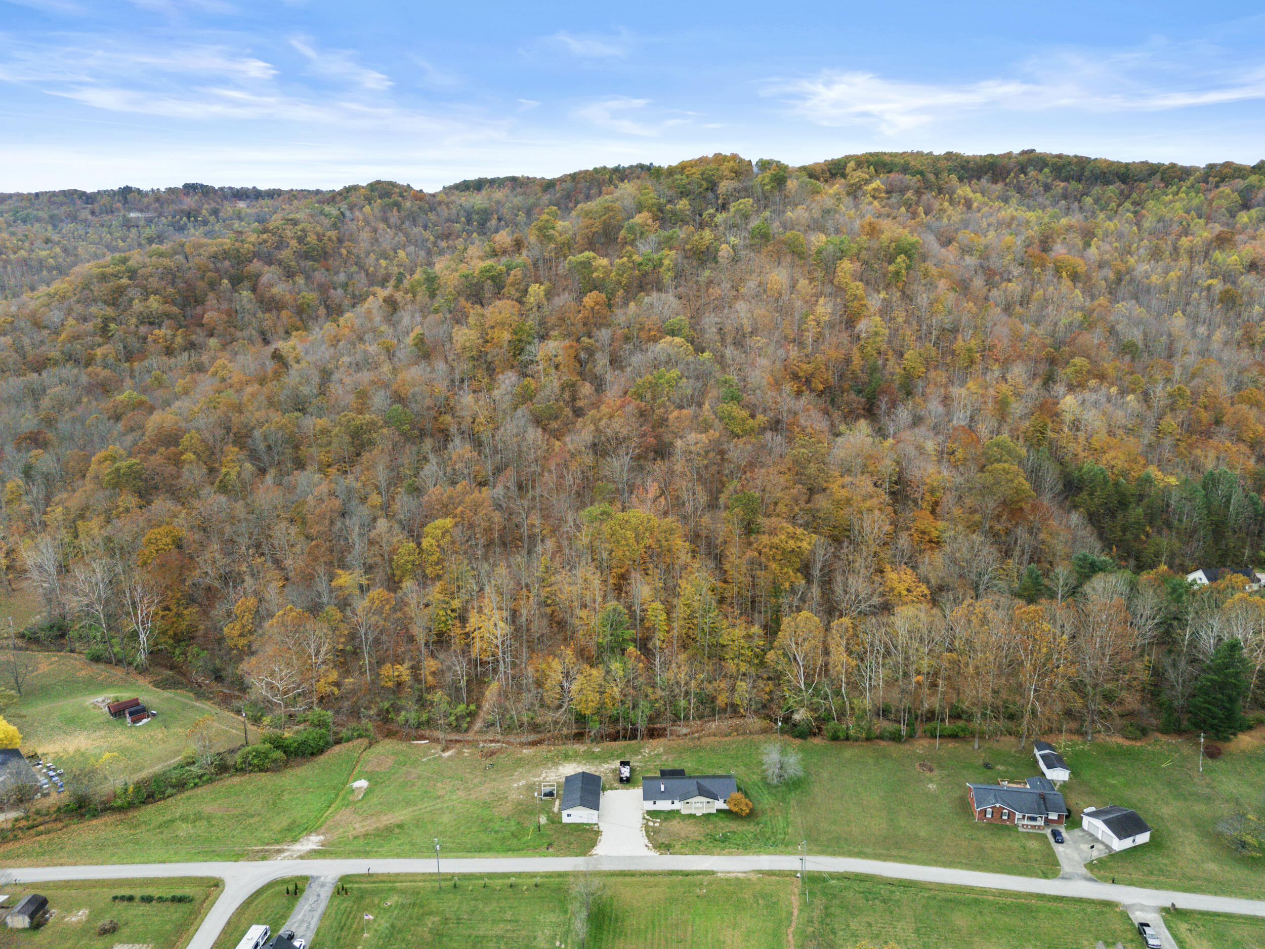 223 Sycamore Road Stanton, KY 40380 - Photo 36 of 44 36_dji_20241031183406_0307_d
