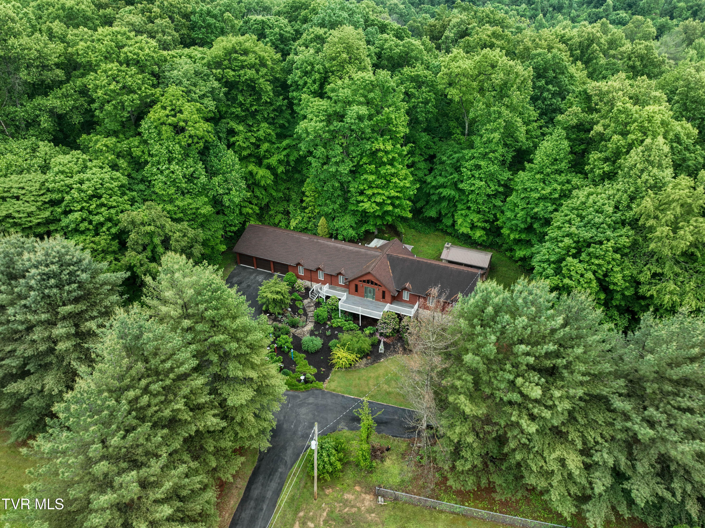 311 Big Springs Road Elizabethton, TN 37643 - Photo 91 of 92 311 Hidden Acres Drone PATTON-13