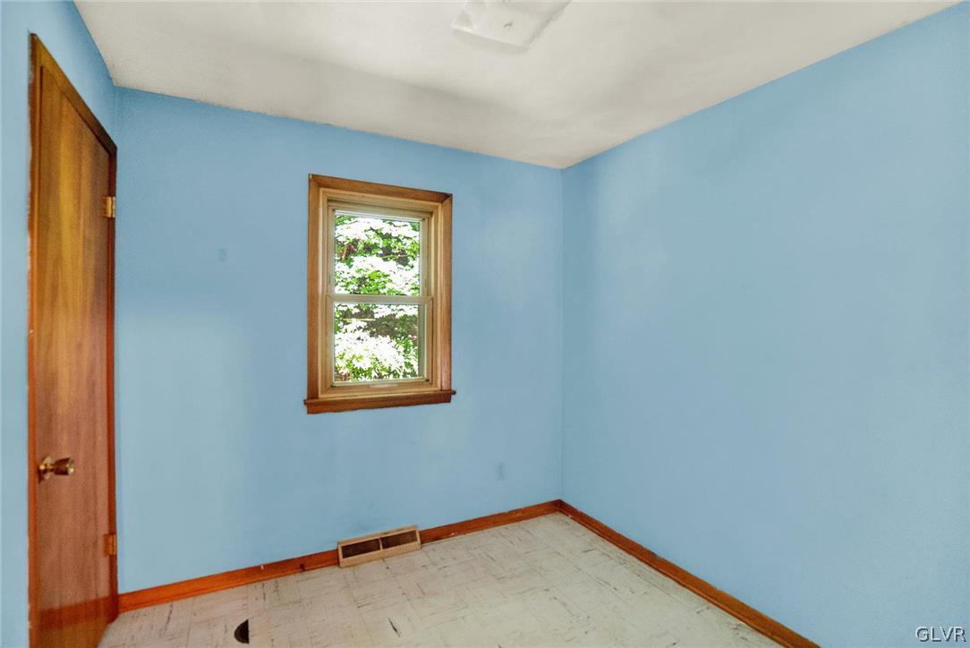 76 Blue Rocks Road Lenhartsville, PA 19534 - Photo 12 of 20 Gallery Image 12