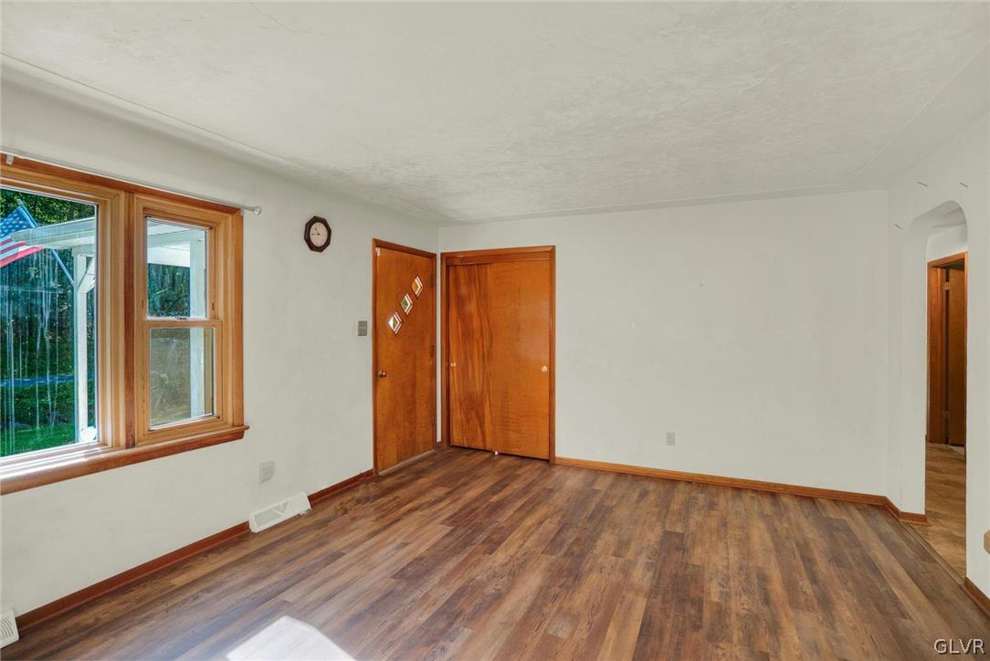 76 Blue Rocks Road Lenhartsville, PA 19534 - Photo 5 of 20 Gallery Image 5