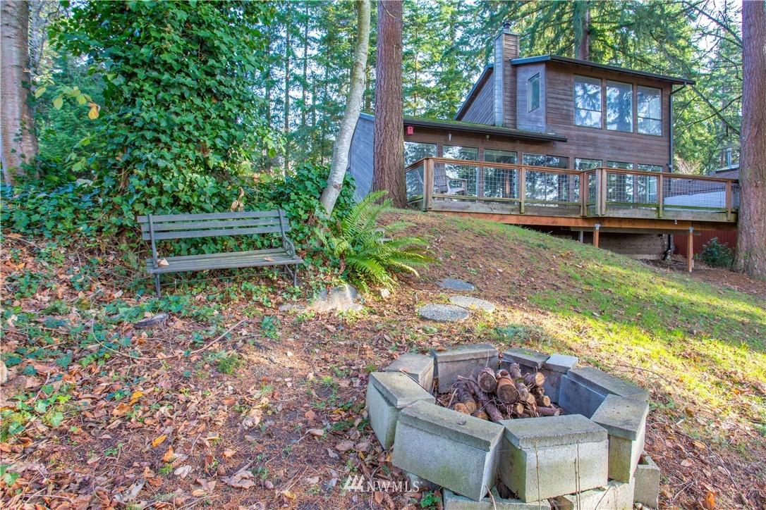 1912 Samish Way Bellingham, WA 98229 - Photo 3 of 22 Gallery Image 3
