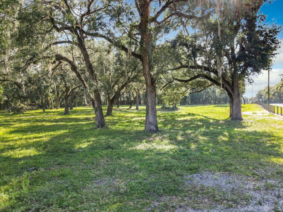 4544 County Road 673 Bushnell, FL 33513 - Photo 20 of 49