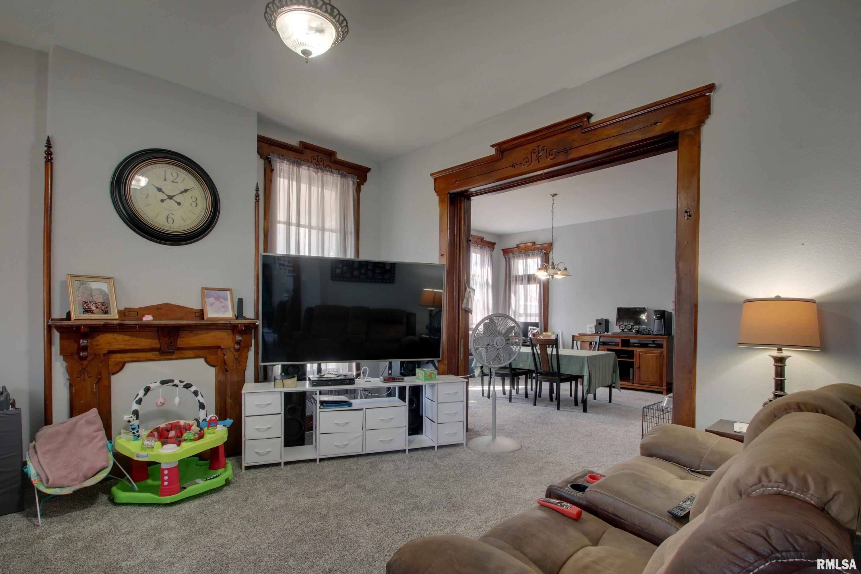 929 North 6th Street Quincy, IL 62301 - Photo 13 of 30