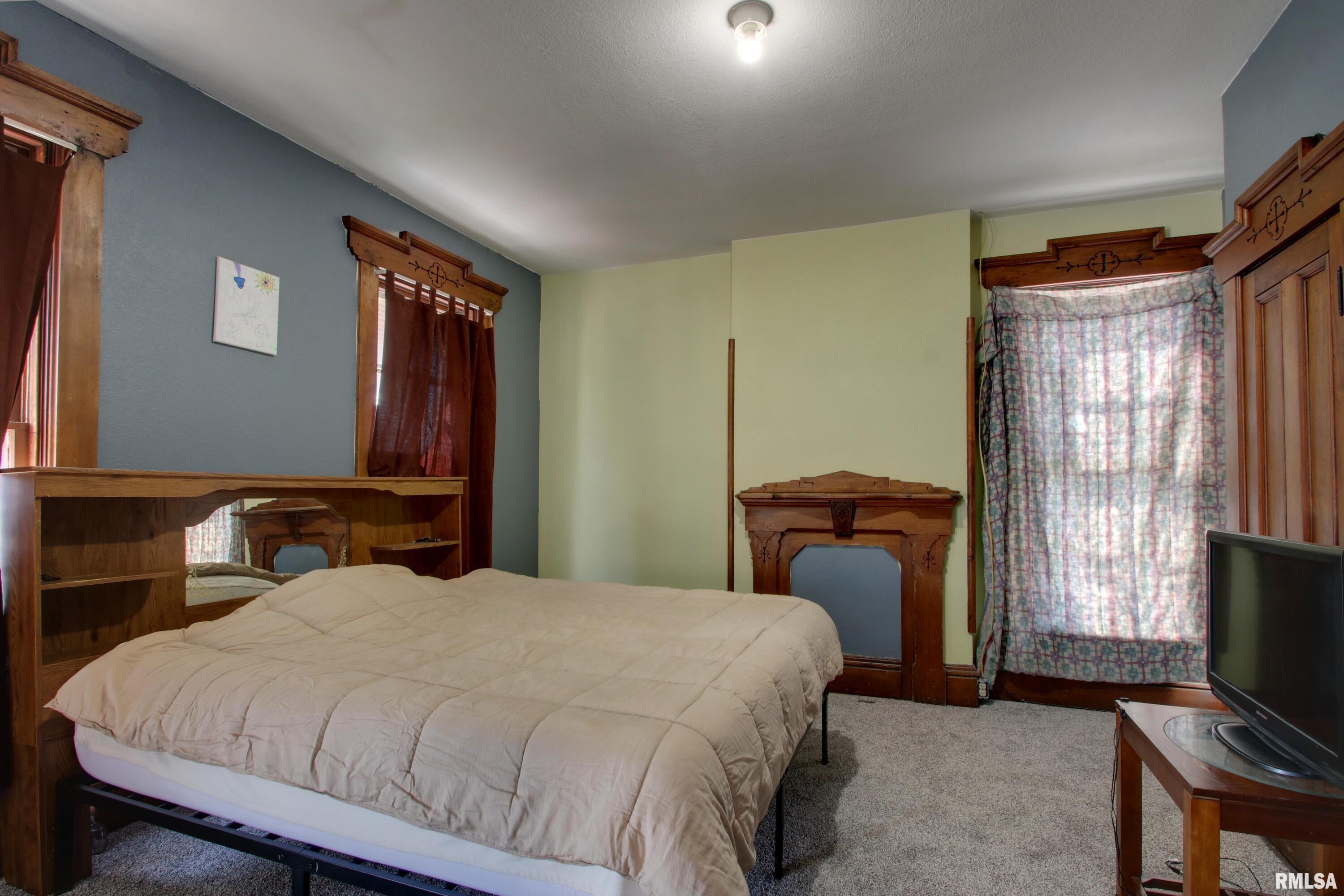 929 North 6th Street Quincy, IL 62301 - Photo 17 of 30