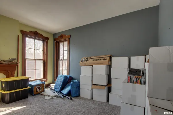 $110,000 | 929 North 6th Street, Quincy, IL 62301