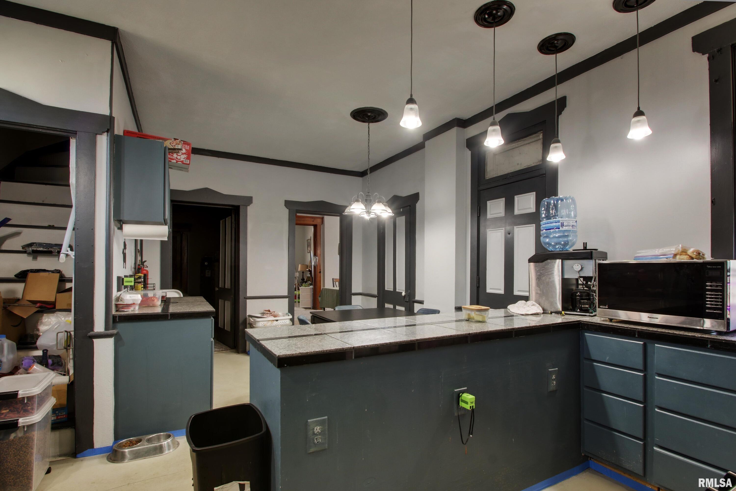 929 North 6th Street Quincy, IL 62301 - Photo 8 of 30