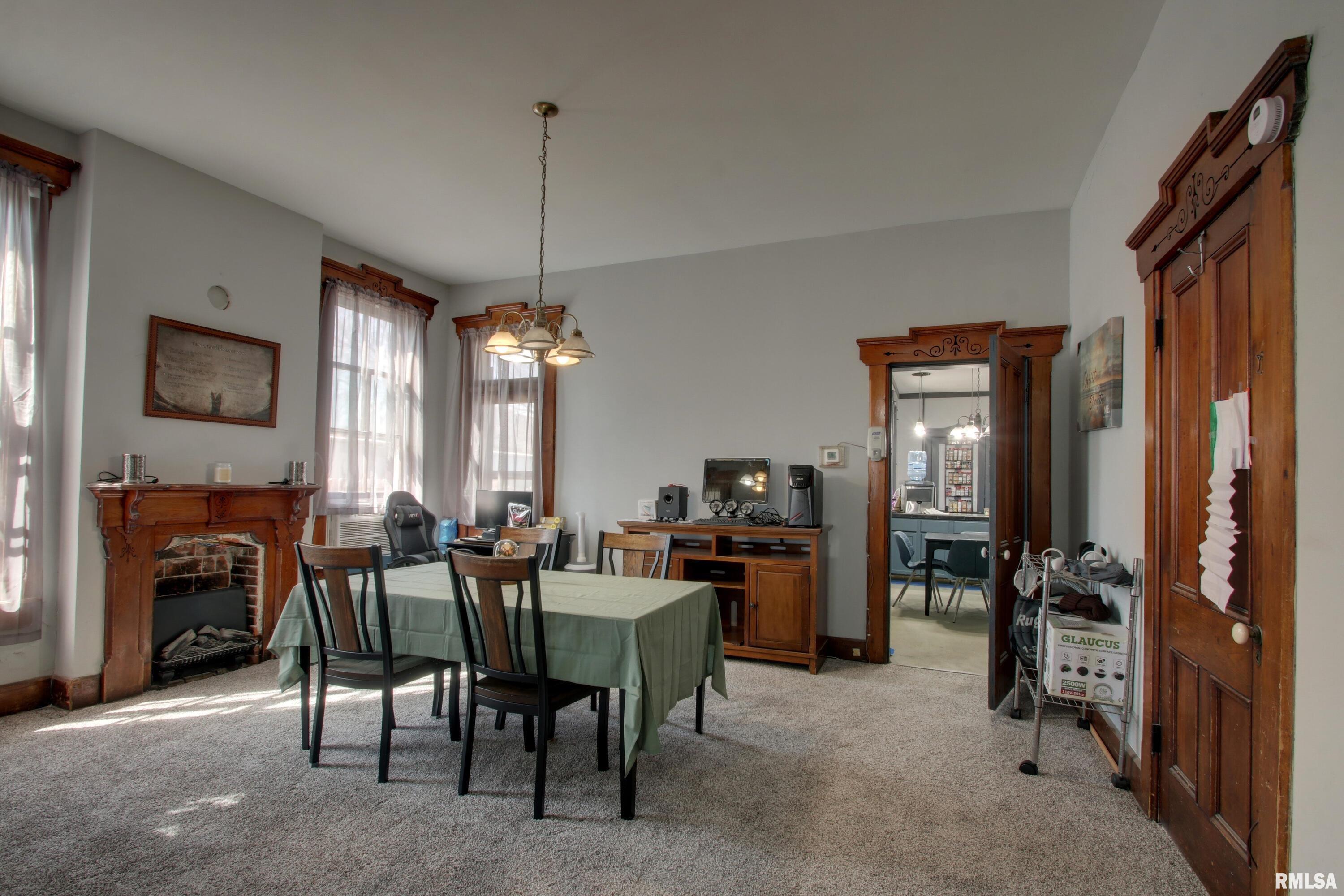 929 North 6th Street Quincy, IL 62301 - Photo 10 of 30