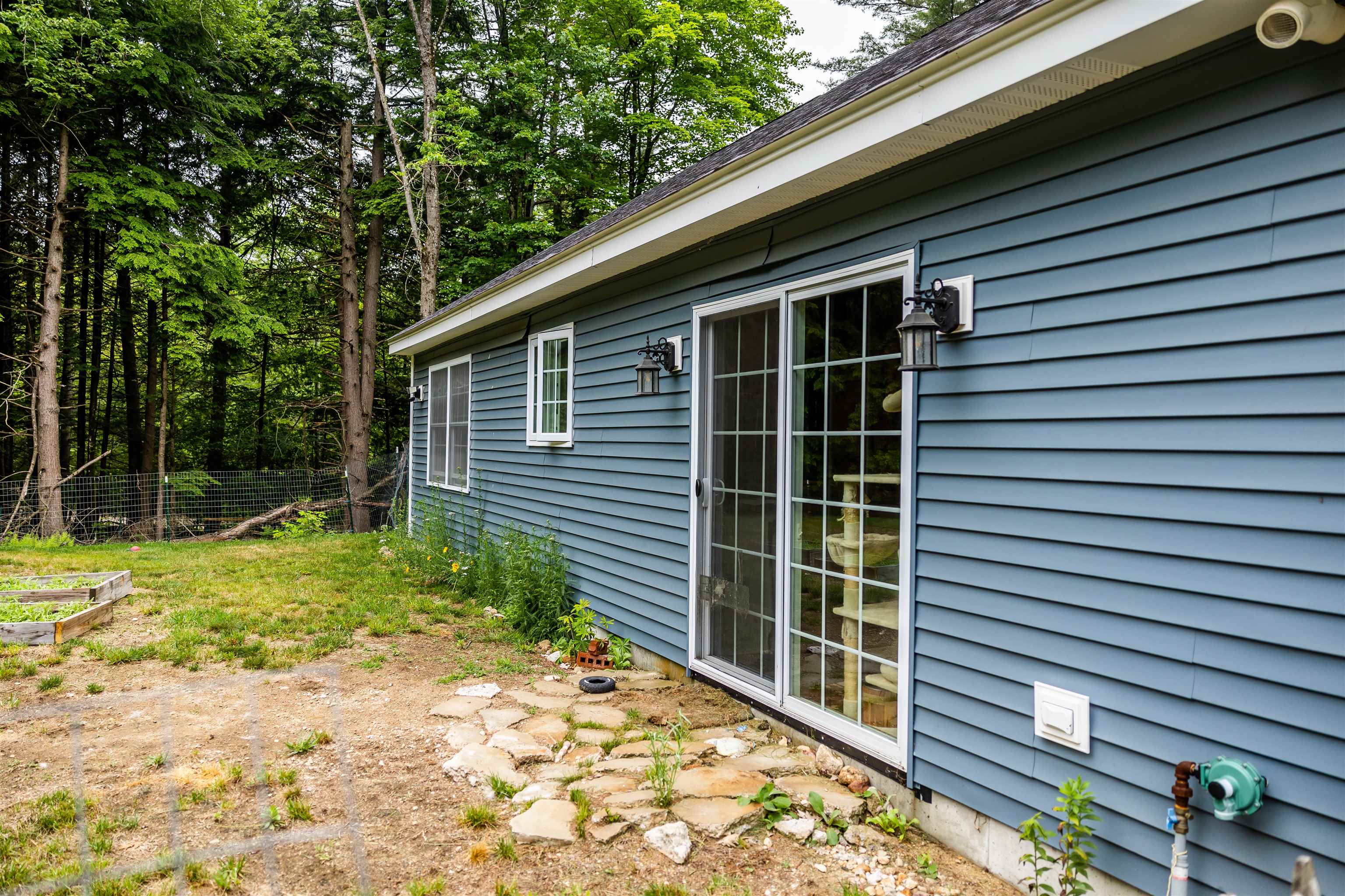 48 Blake Road Weare, NH 03281 - Photo 16 of 19