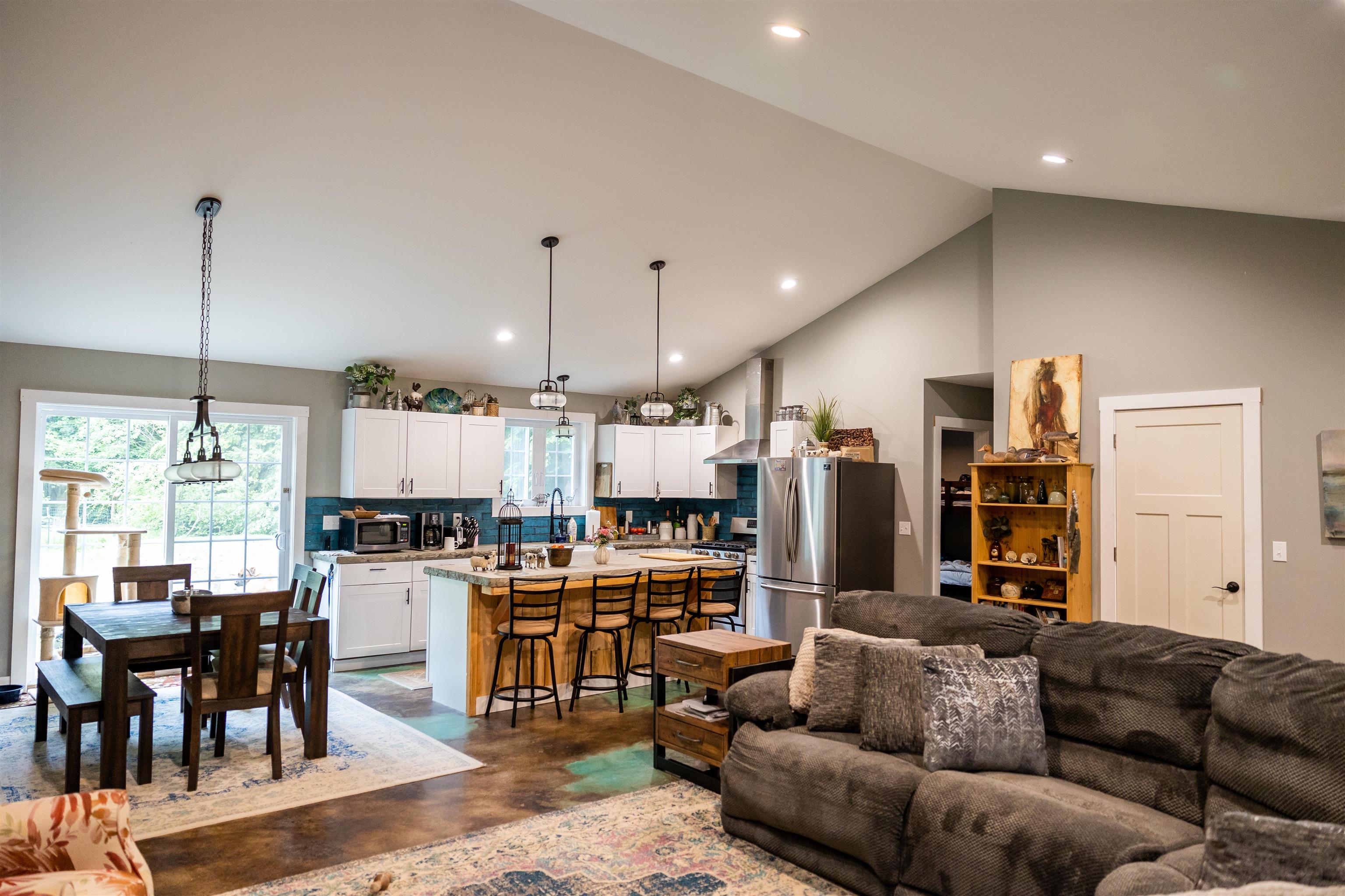 48 Blake Road Weare, NH 03281 - Photo 4 of 19