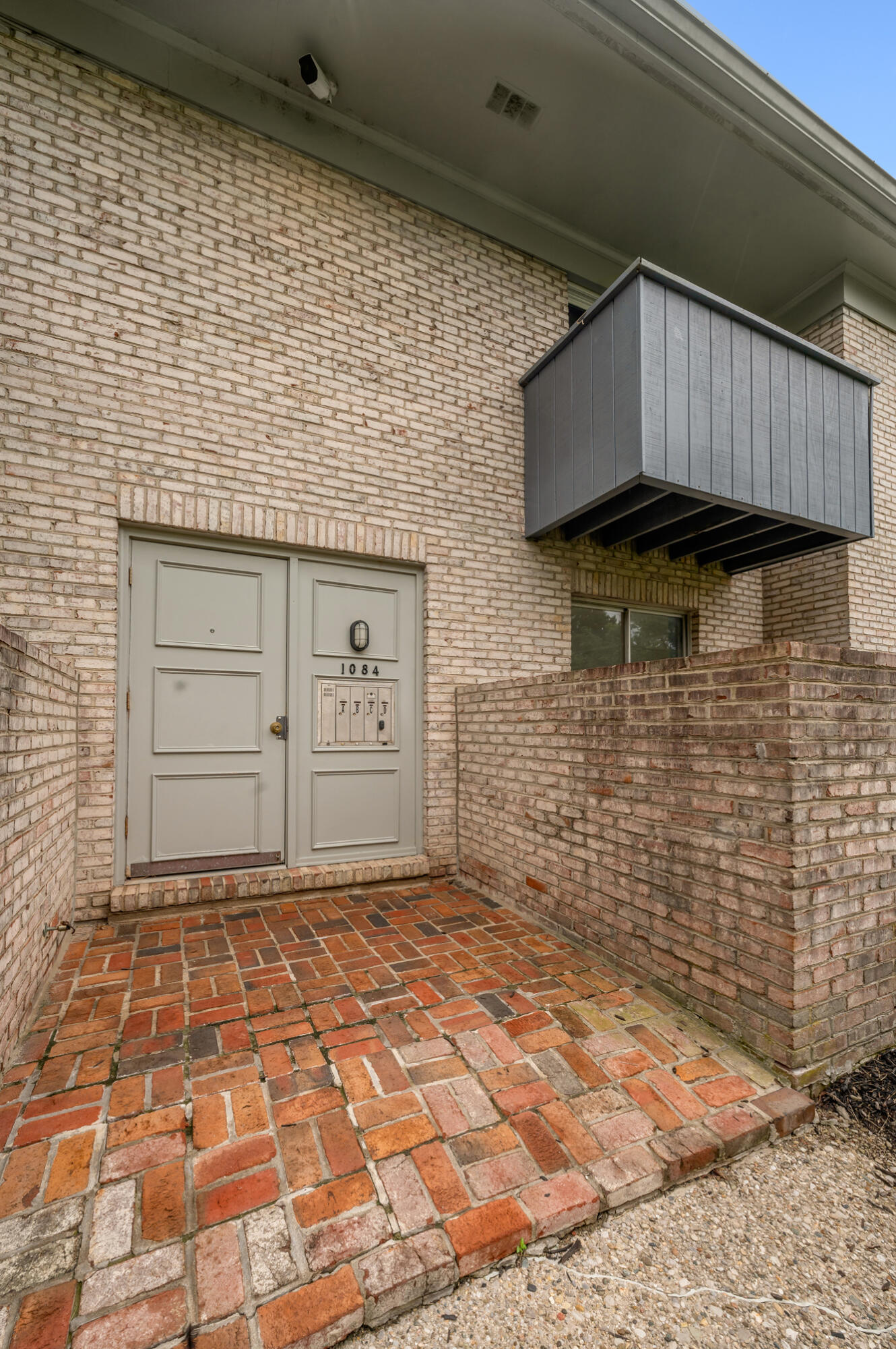1084 Armstrong Mill Road, Unit B Lexington, KY 40517 - Photo 15 of 17 DSC_0031