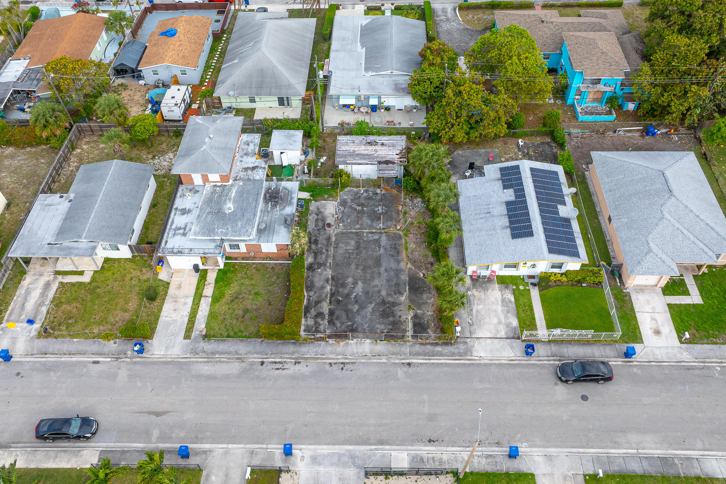 W West 3rd Street Riviera Beach, FL 33404 - Photo 1 of 28 photo-19