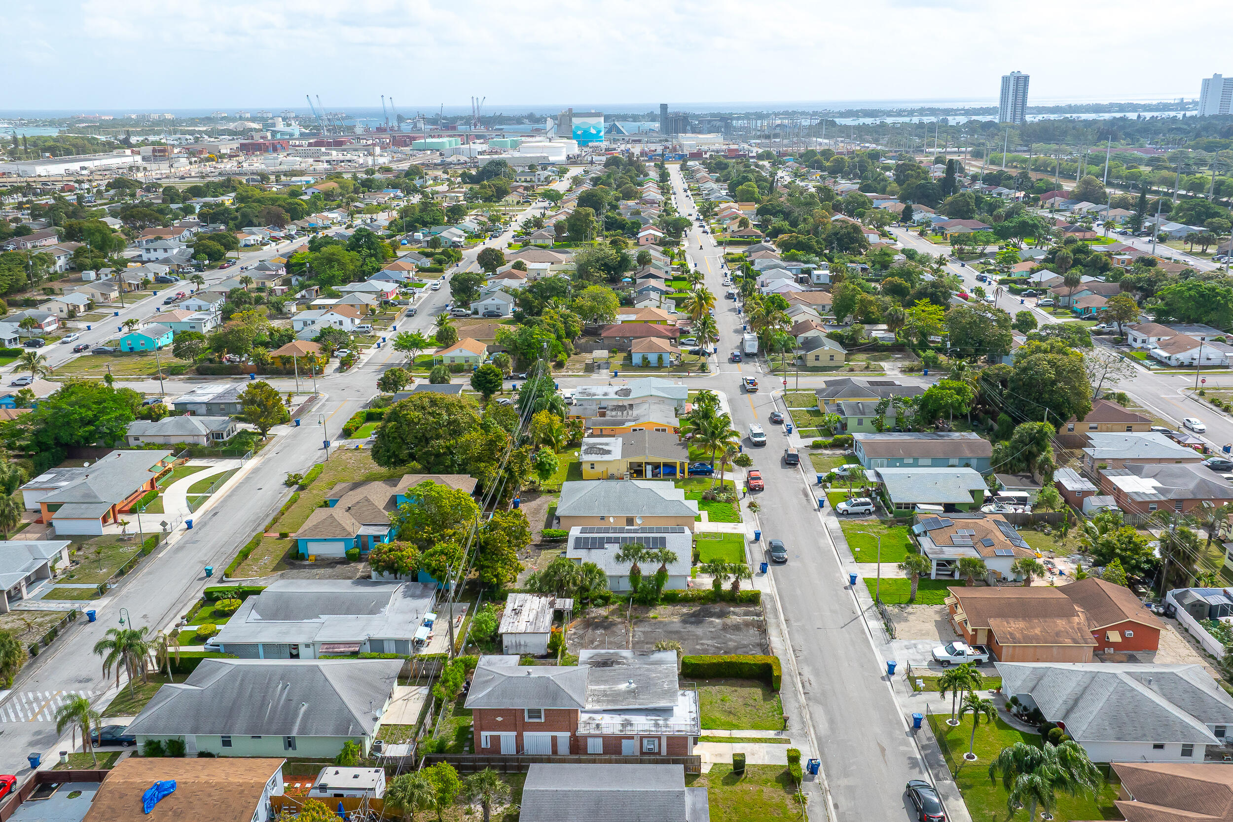 W West 3rd Street Riviera Beach, FL 33404 - Photo 14 of 28 photo-32