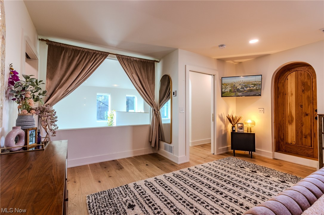 522 Literary Road Cleveland, OH 44113 - Photo 27 of 36 Gallery Image 27