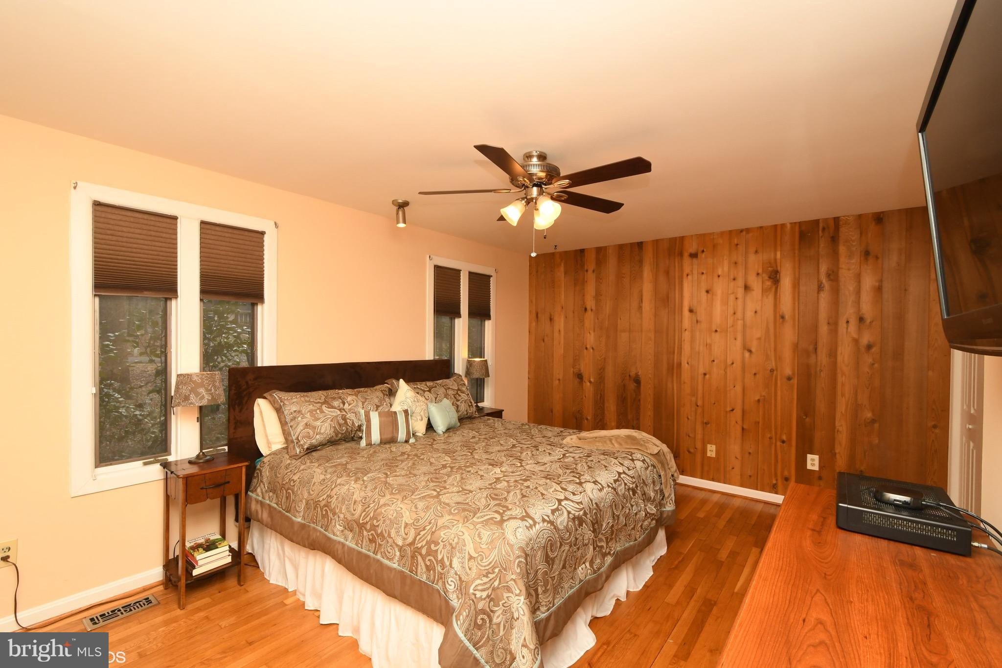 11506 Drop Forge Lane Reston, VA 20191 - Photo 14 of 29 Hardwood Floors
