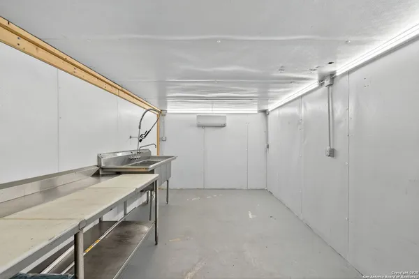 a view of utility room