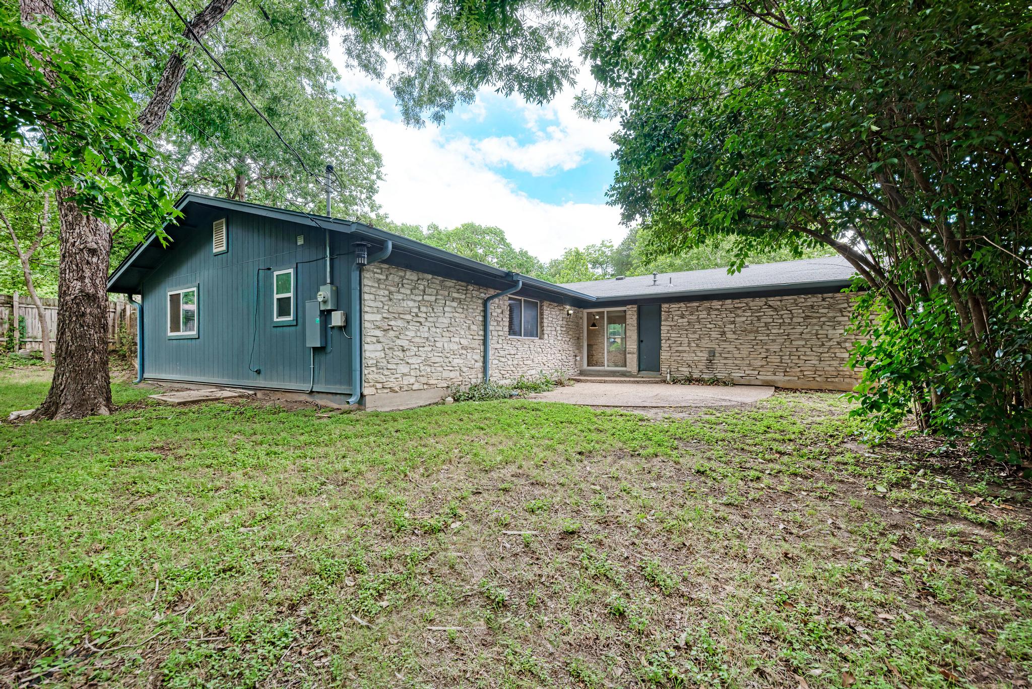 6700 Kings Point Austin, TX 78723 - Photo 39 of 40