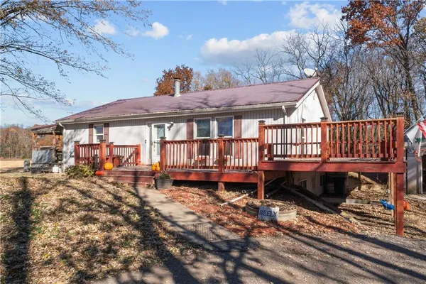 $380,000 | 10540 West 287th Street, Louisburg, KS 66053
