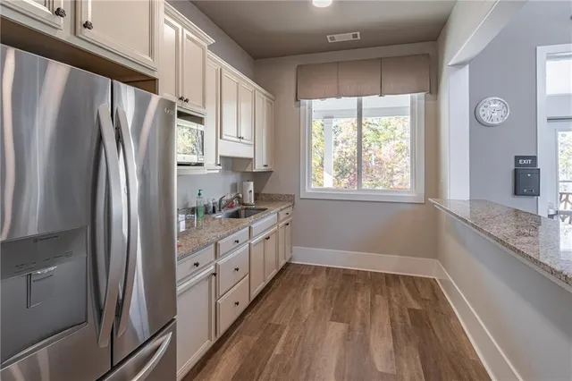 $565,000 | 5243 Noble Oak Cove, Gainesville, GA 30504