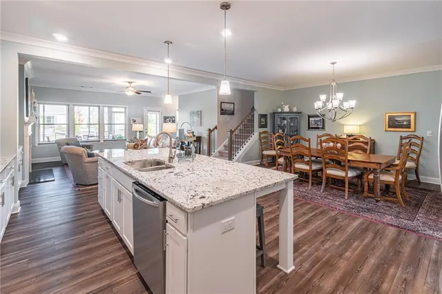 $565,000 | 5243 Noble Oak Cove, Gainesville, GA 30504