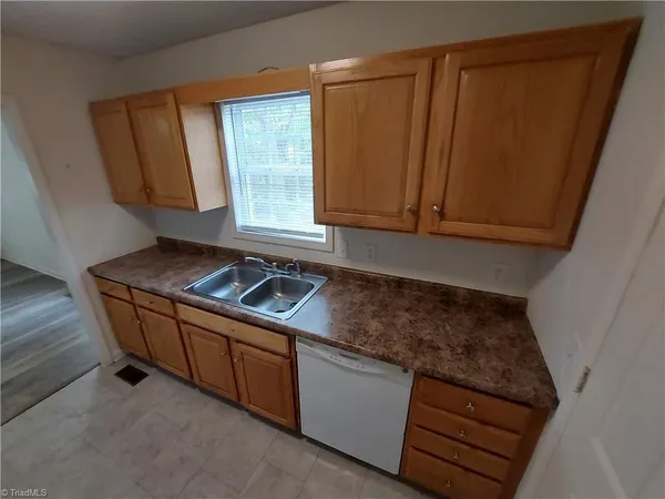 $995 | 1602 Humble Street, Asheboro, NC 27203