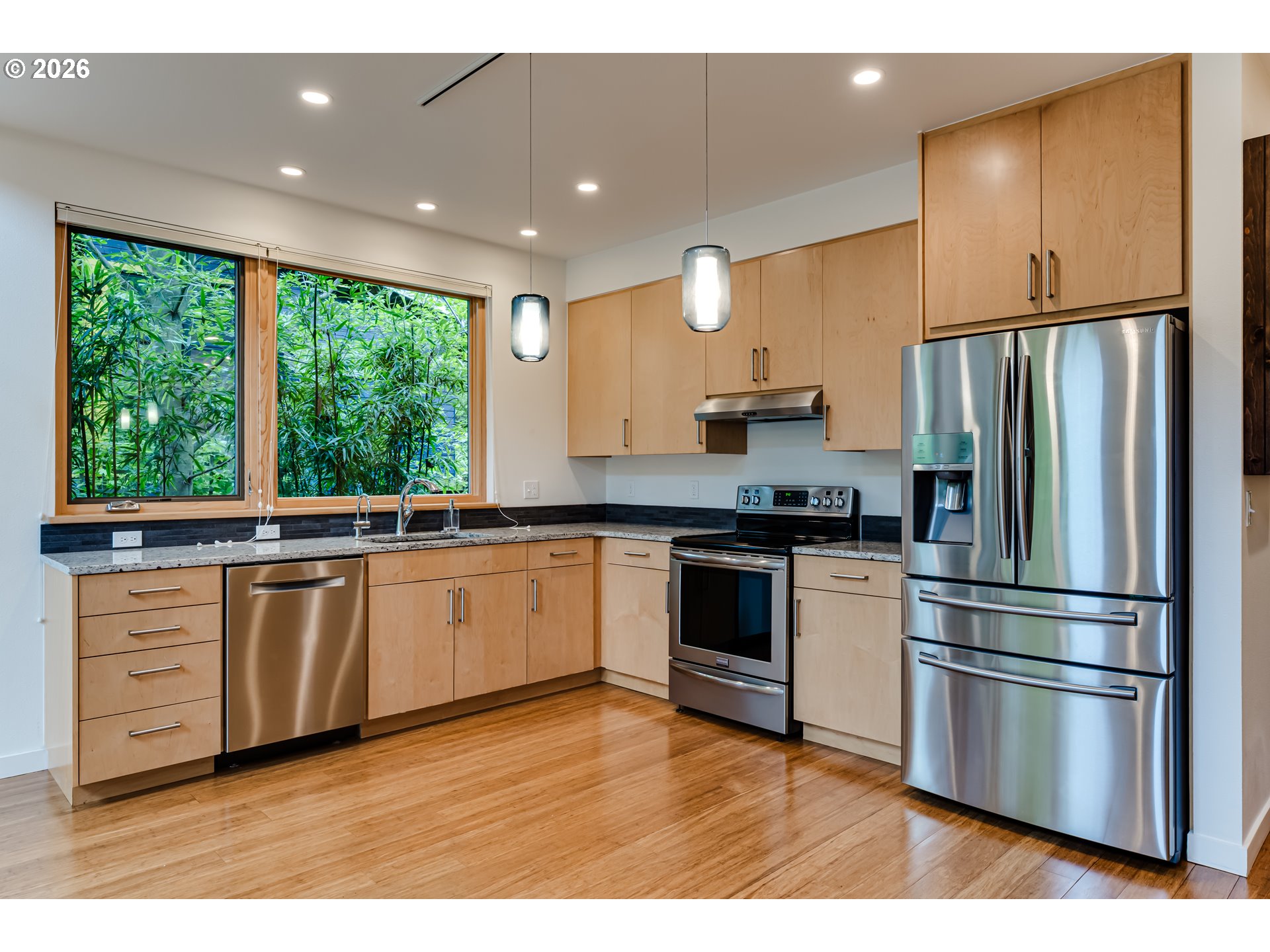 2863 Friendly Street Eugene, OR 97405 - Photo 7 of 24