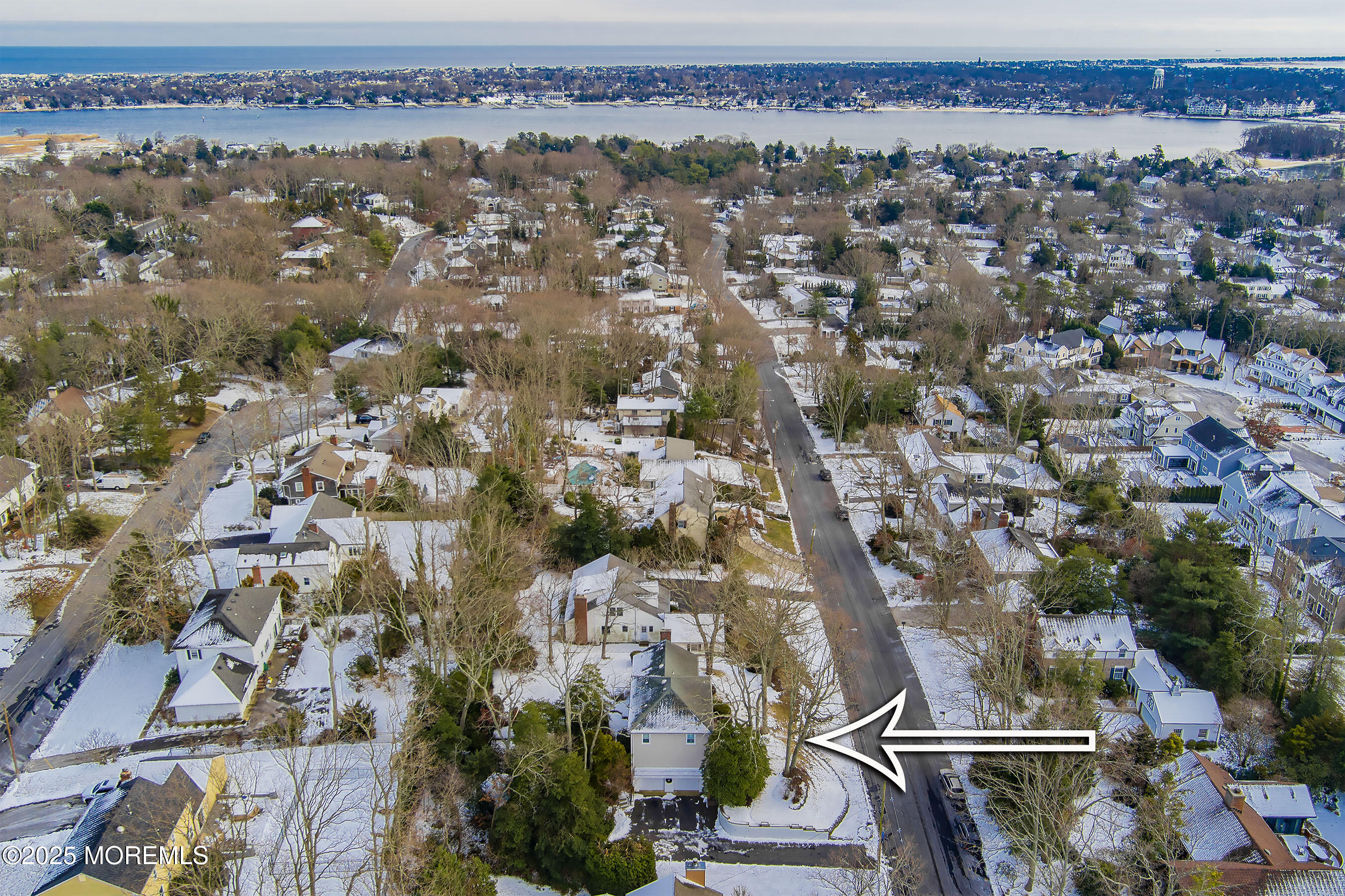 648 Valley Road Brielle, NJ 08730 - Photo 46 of 50 54-Side Left 1 with Arrow