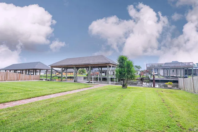 $589,000 | 359 Tigerlily Drive, Houma, LA 70360