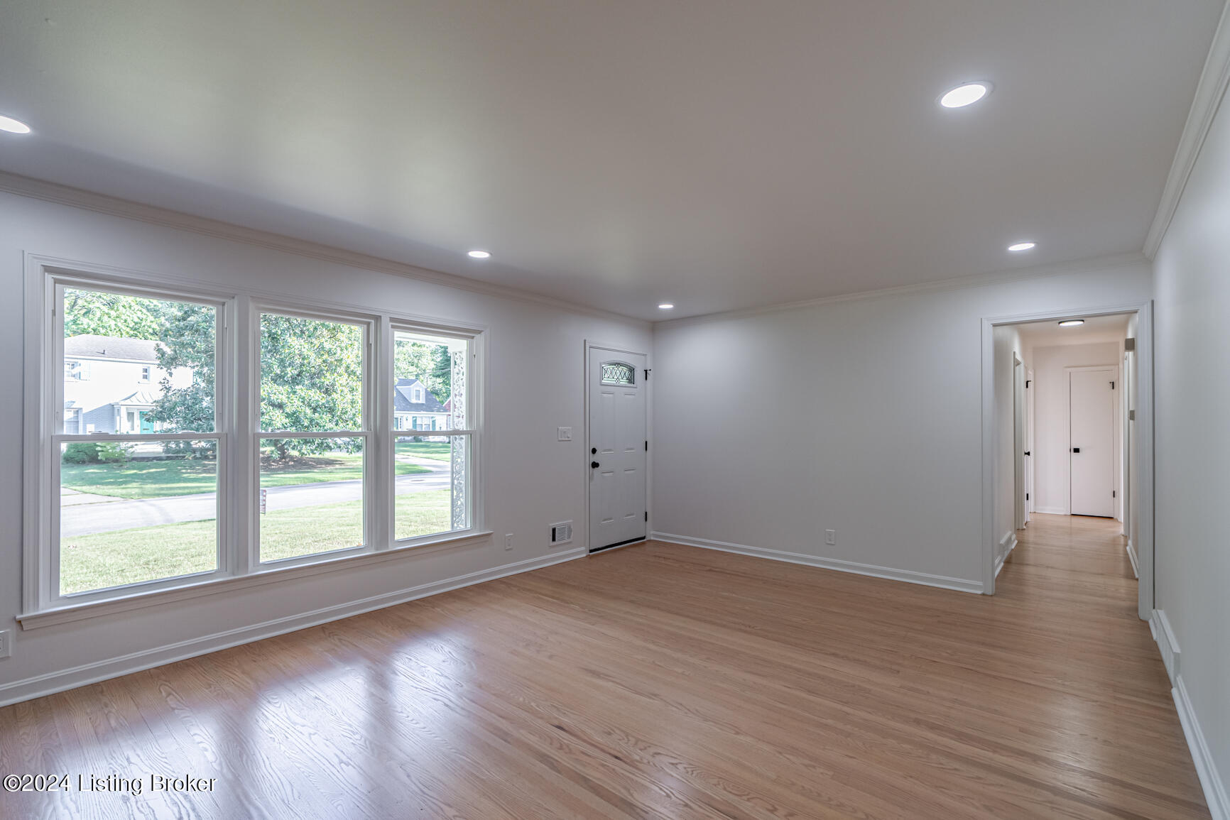 4634 Beaver Road Louisville, KY 40207 - Photo 2 of 73 DSC01422